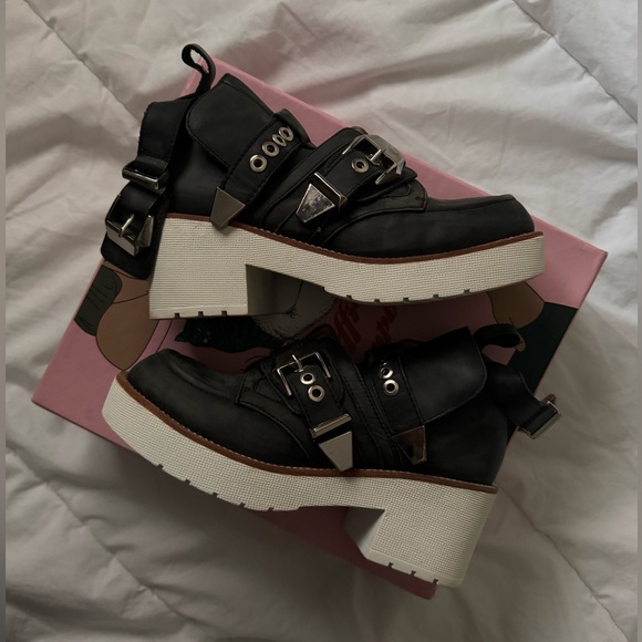 Jeffrey Campbell Coltrane Boots in Size UK4/US W6.5/EU 37 in Black w/ White Sole - Picture 1 of 15